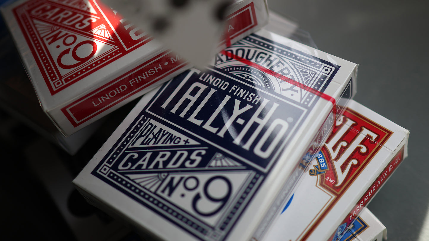 TALLY HO Circle Back Playing Cards (BLUE)
