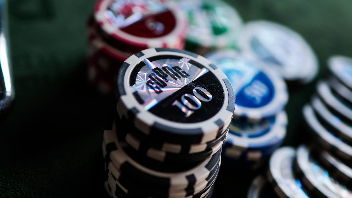 The MADISON x COPAG PRO POKER SET