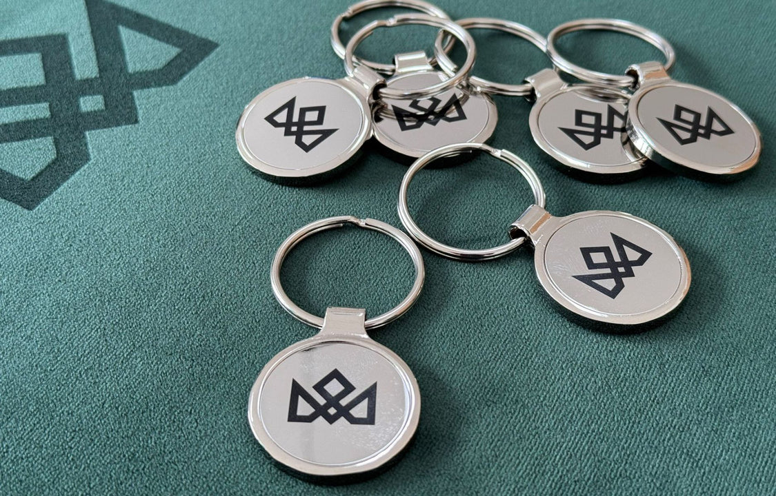 MADISON SHINER KEYRING - Silver Edition playing cards — view 5