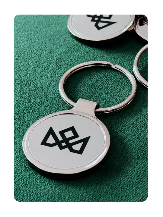 MADISON SHINER KEYRING - Silver Edition playing cards
