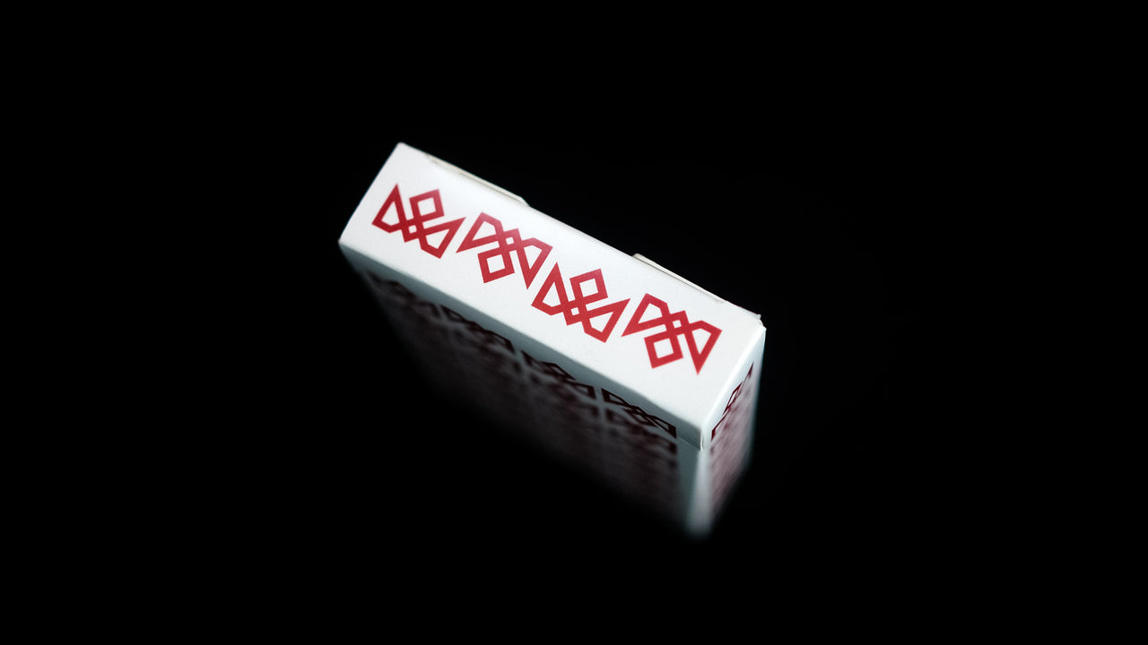 CHARLATANS ( ORIGINAL RED ) playing cards — view 5