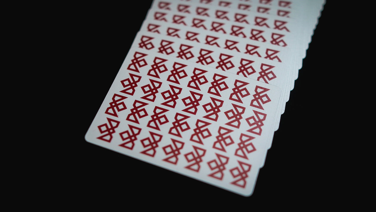 CHARLATANS ( ORIGINAL RED ) playing cards — view 2