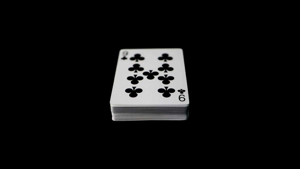 Daniel Madison - the 9 of Clubs and the Mad Deck blue Svengali playing cards 9 of clubs only