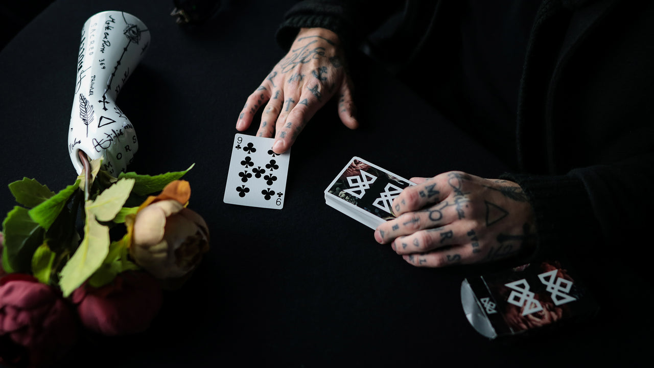 FLOURISH ACOLYTES playing cards — view 3