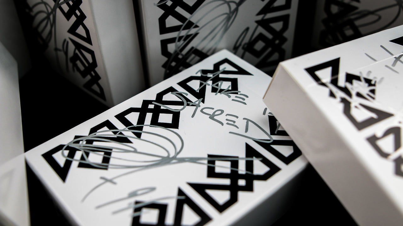 VITA - SIGNED by MADISON playing cards — view 11