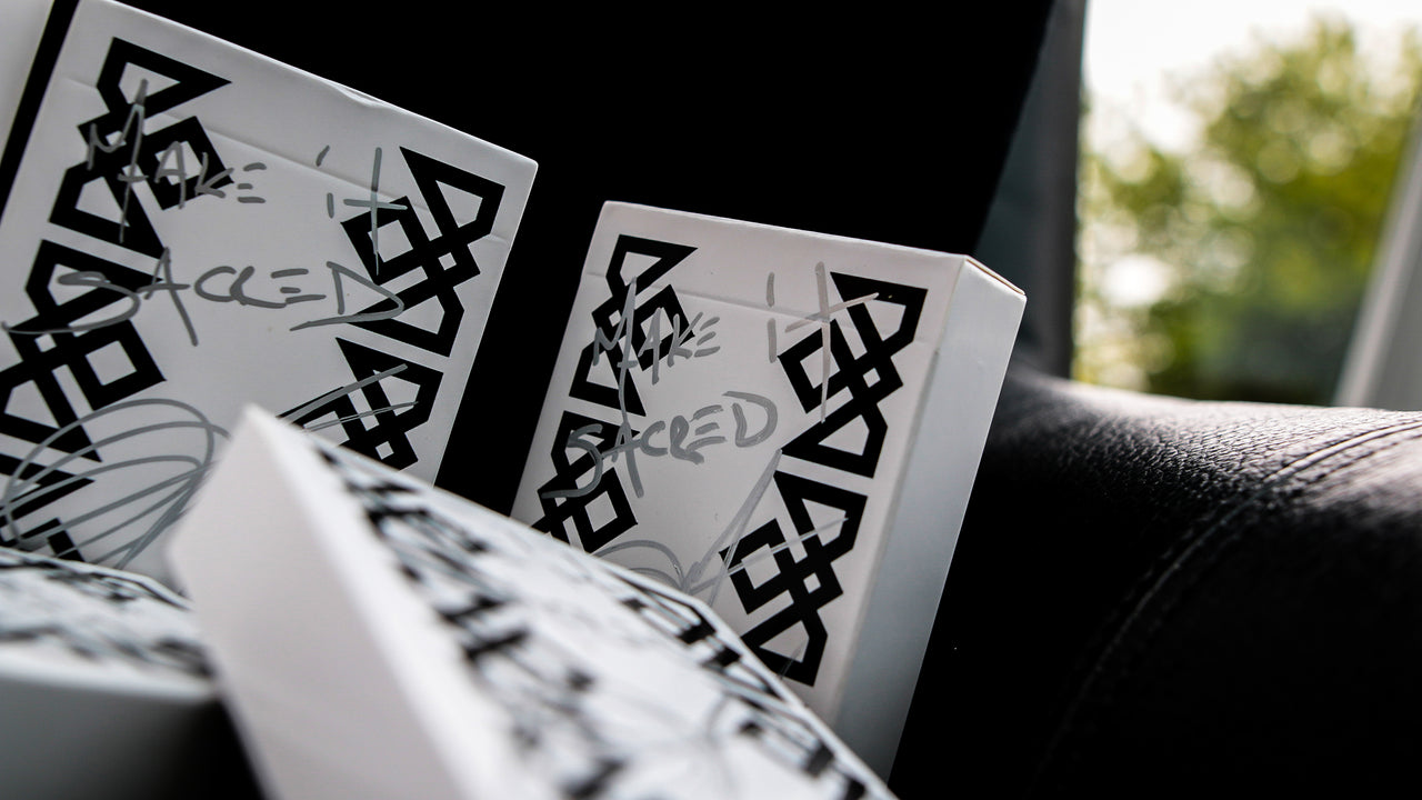 VITA - SIGNED by MADISON playing cards — view 12