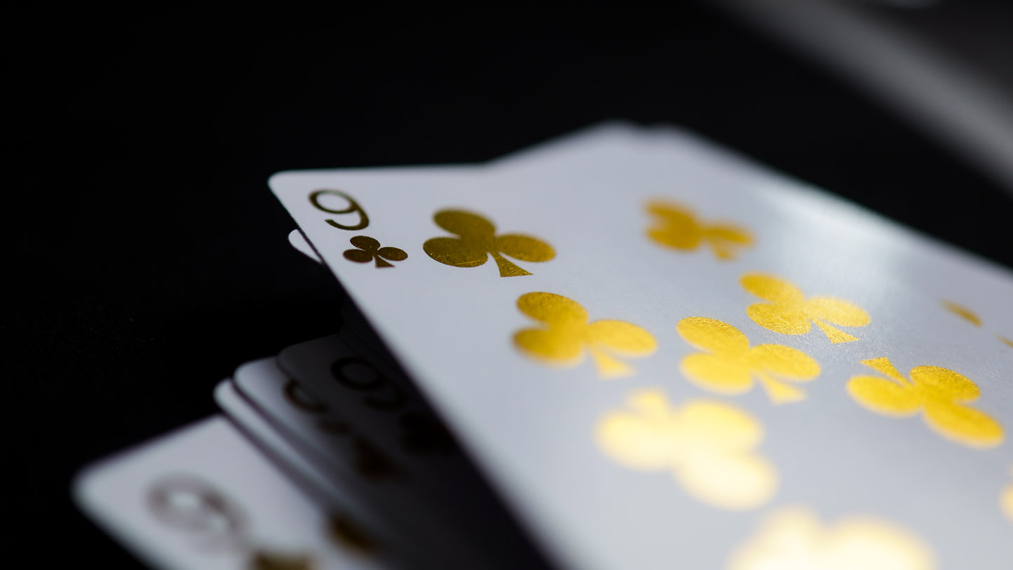 The GOLDEN 9 of CLUBS - Signed by Madison playing cards — view 11