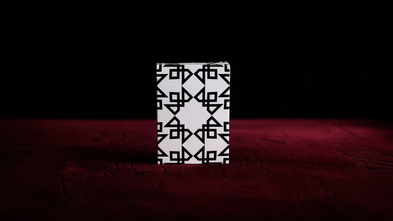 The MAGIC MANIFESTO Book (Plus MASTERS Playing Cards) playing cards — view 5