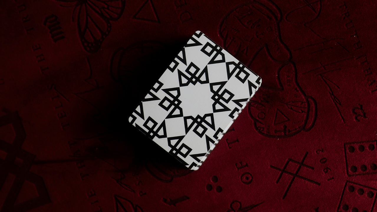 The MAGIC MANIFESTO Book (Plus MASTERS Playing Cards) playing cards — view 10