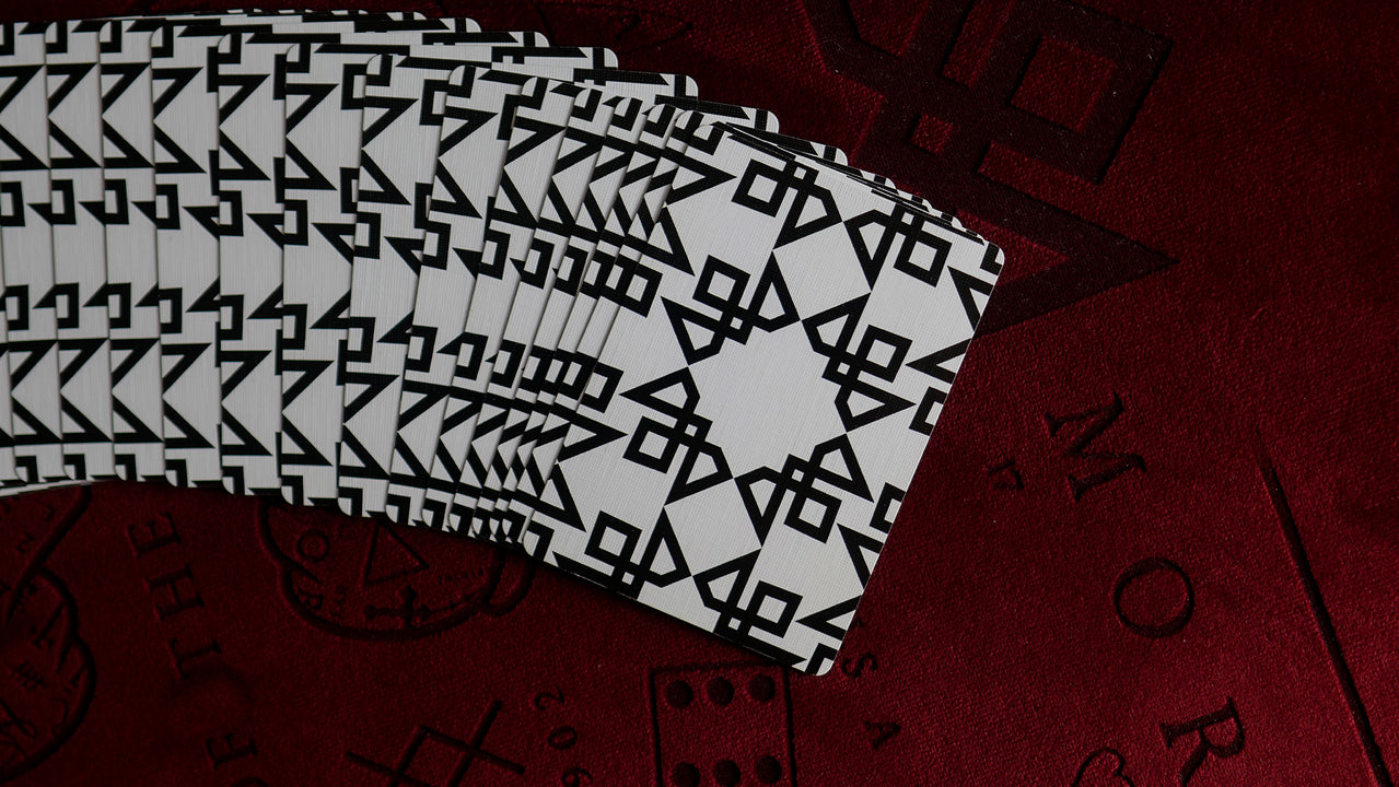 The MAGIC MANIFESTO Book (Plus MASTERS Playing Cards) playing cards — view 16