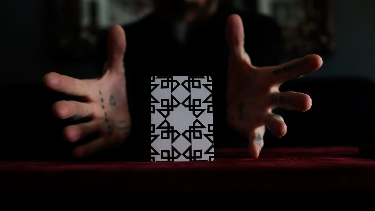 The MAGIC MANIFESTO Book (Plus MASTERS Playing Cards) playing cards — view 33