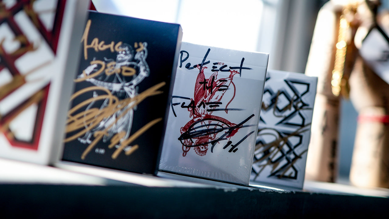 The DEVILS CUT SIGNED Collection playing cards — view 8