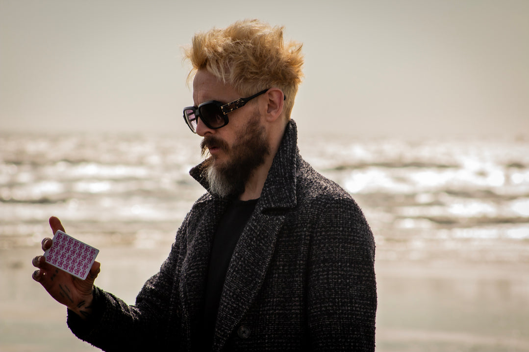 PINK CHARLATANS - BRICK OFFER (12 Decks) playing cards — view 13