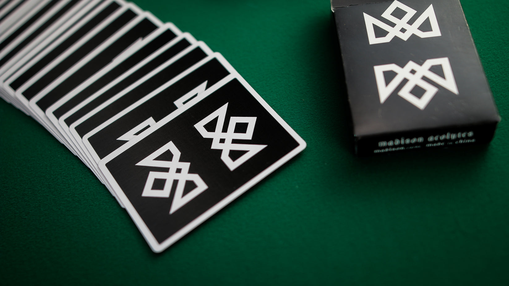 Jeu De Cartes Daniel Madison Madisonist - édition Noire, Signée, Neuve, Par Cartamundi