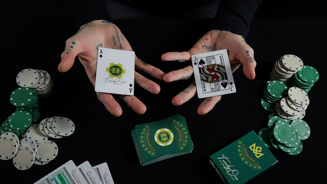 21 BLACKJACK Playing Cards - SIGNED by MADISON playing cards — view 47