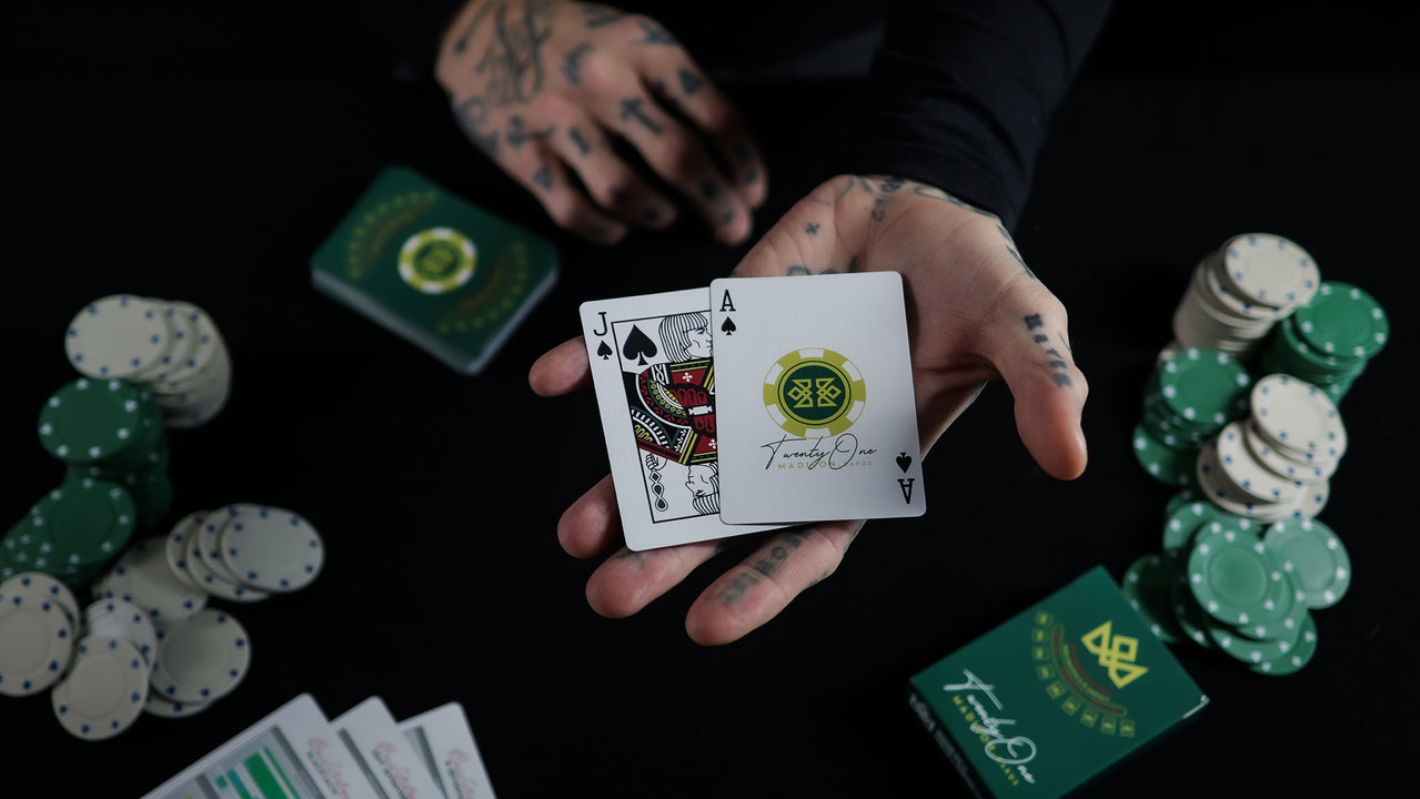 21 BLACKJACK Playing Cards - SIGNED by MADISON playing cards — view 50