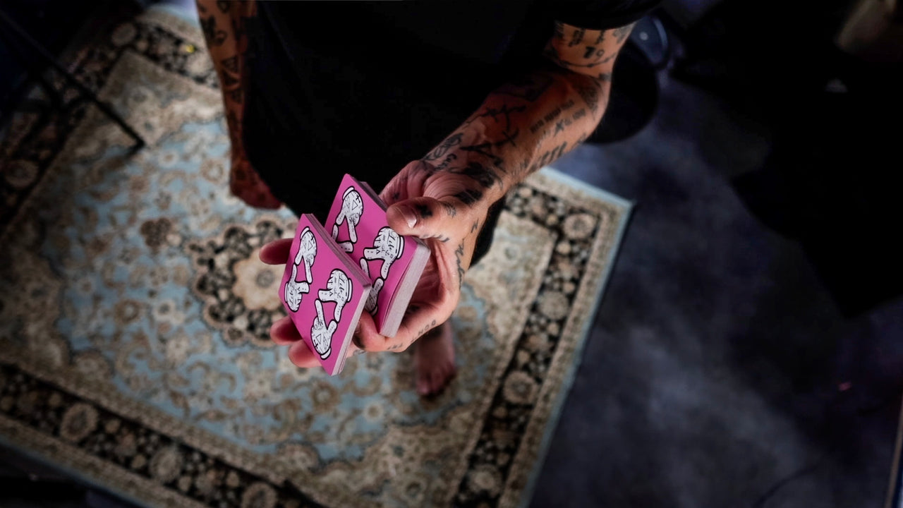 KNUCKLES Sleight-of-Hand / Cardistry Workshop playing cards — view 7