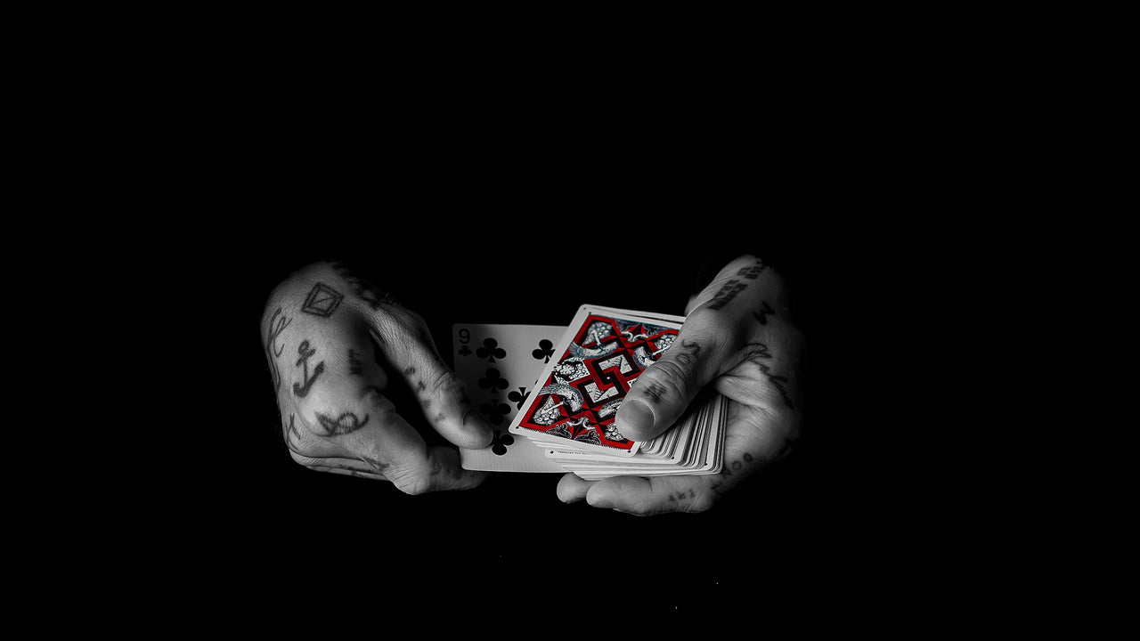 BLOOD REVELATIONS SIGNED by MADISON playing cards — view 33