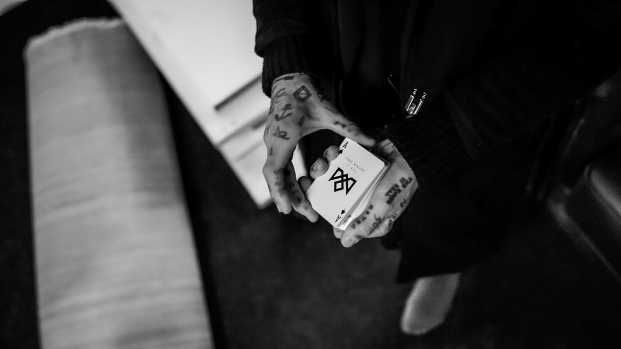 VITA - SIGNED by MADISON playing cards — view 15