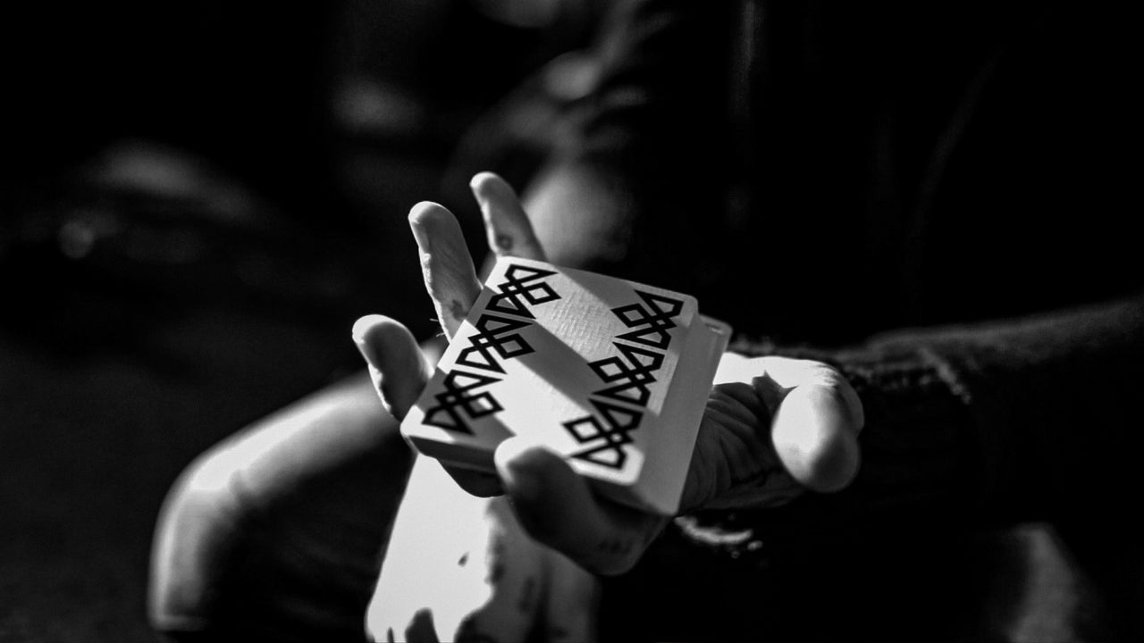 VITA - SIGNED by MADISON playing cards — view 18