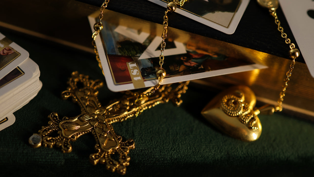 1ST x MADISON CURATORS COLLECTION BOXSET - LAST ONE playing cards — view 74