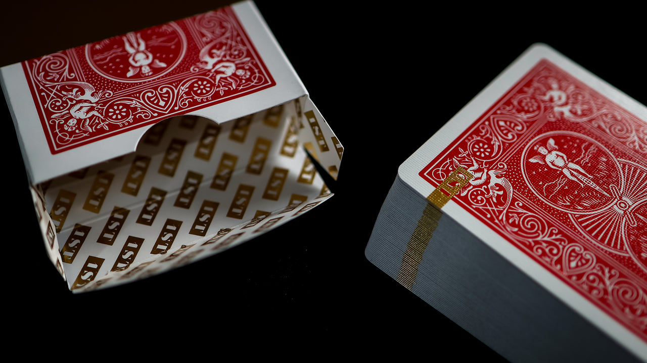 1ST Edition Bicycle Rider Backs (Red) playing cards — view 14