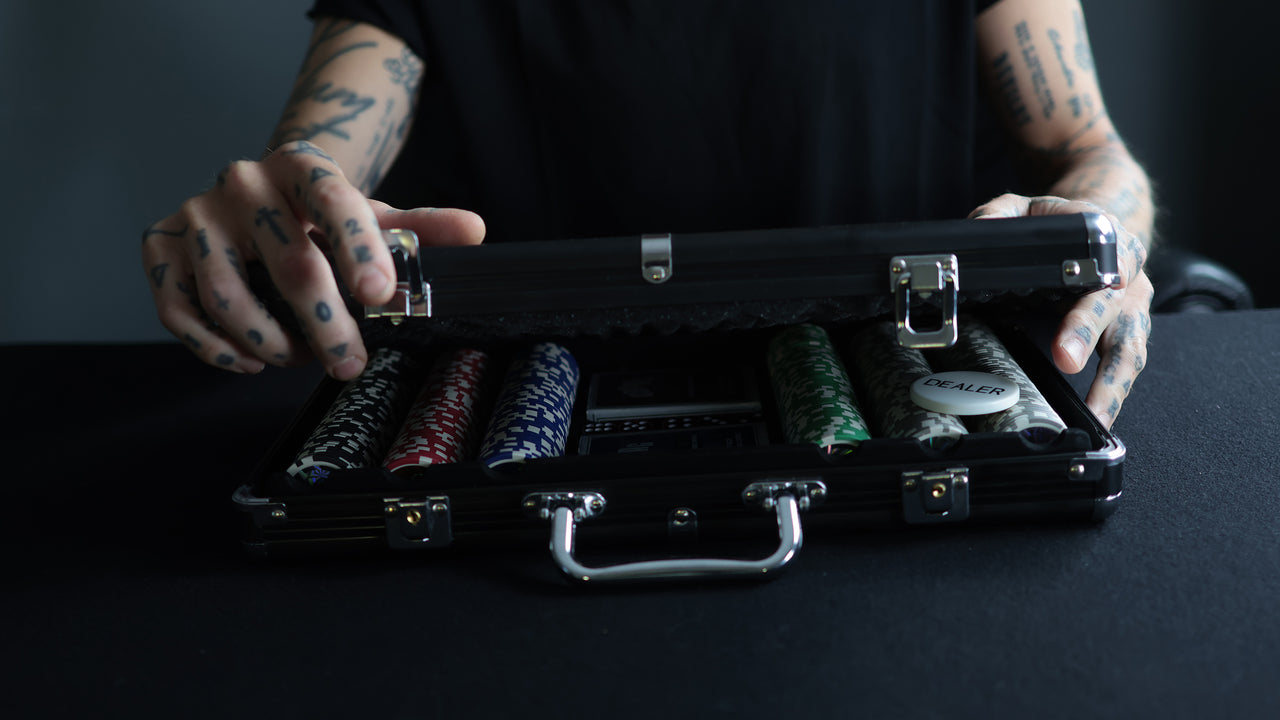 DOYLE BRUNSON Playing Cards and COPAG POKER SET playing cards — view 10