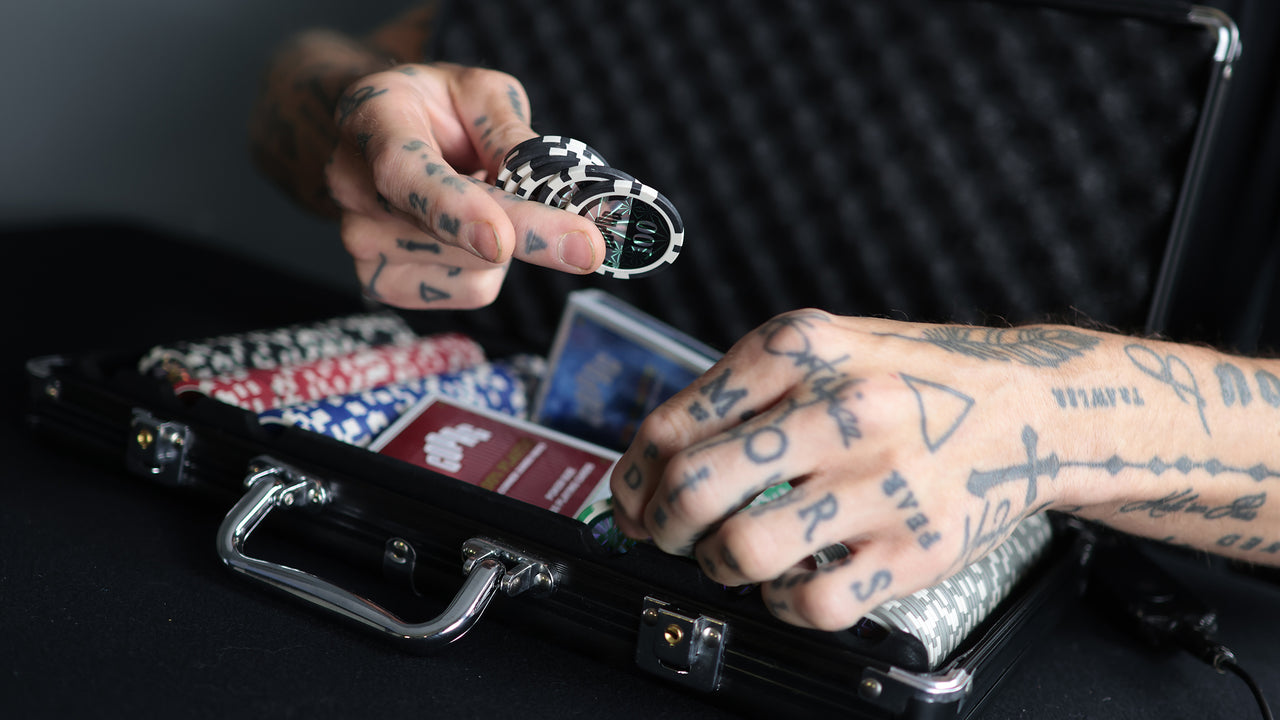 COPAG POKER SET with a Free Gift playing cards — view 21