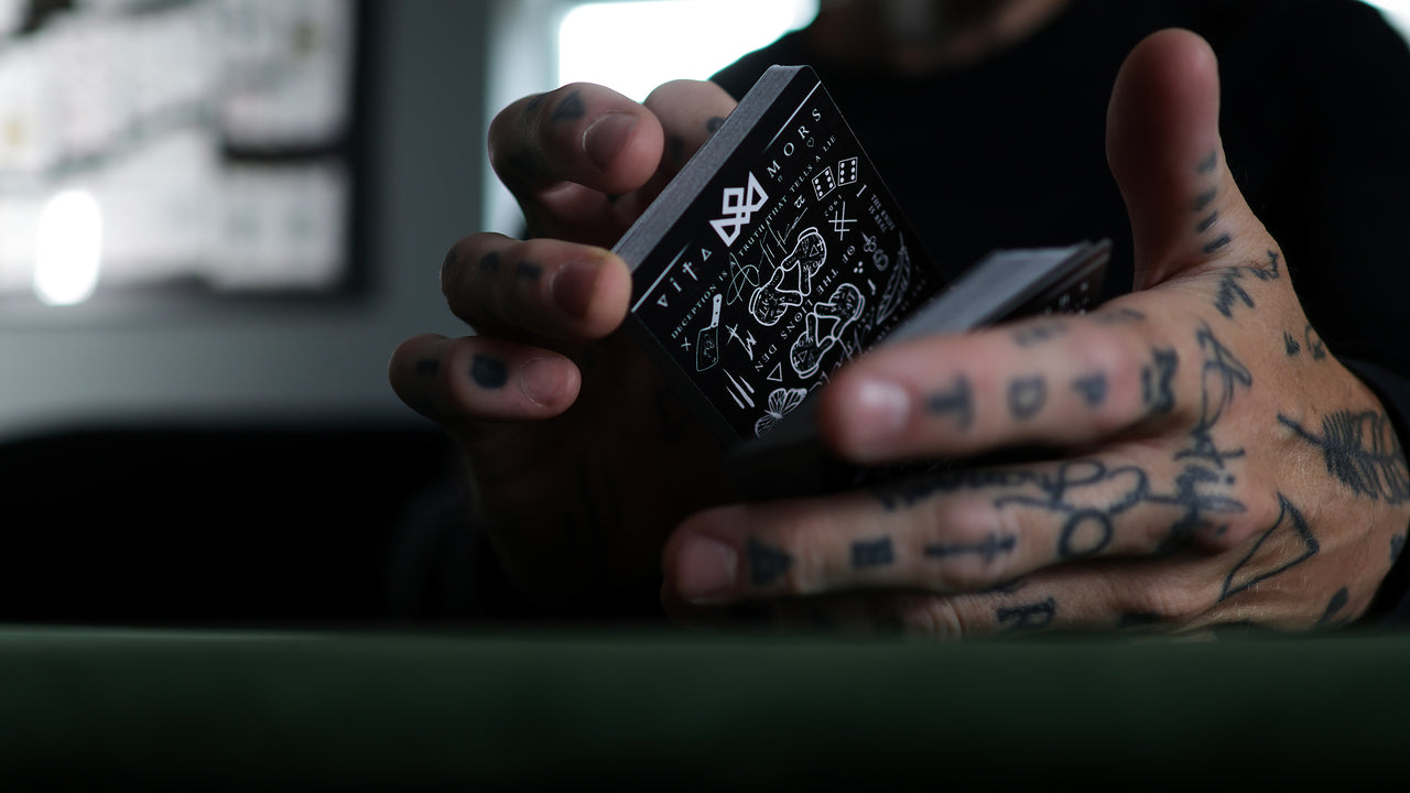 TRIBUTE COLLECTION BOXSET - Black Edition playing cards — view 112