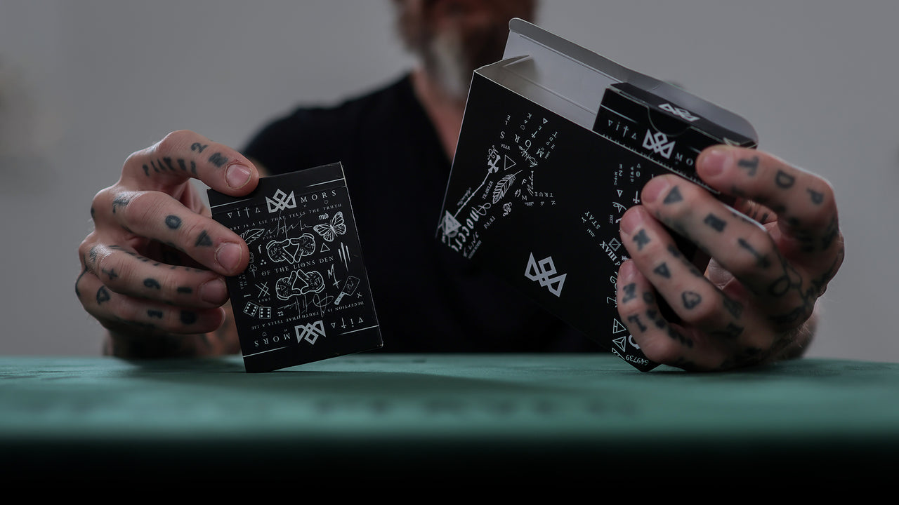 TRIBUTE GAFF Playing Cards - BRICK playing cards — view 109