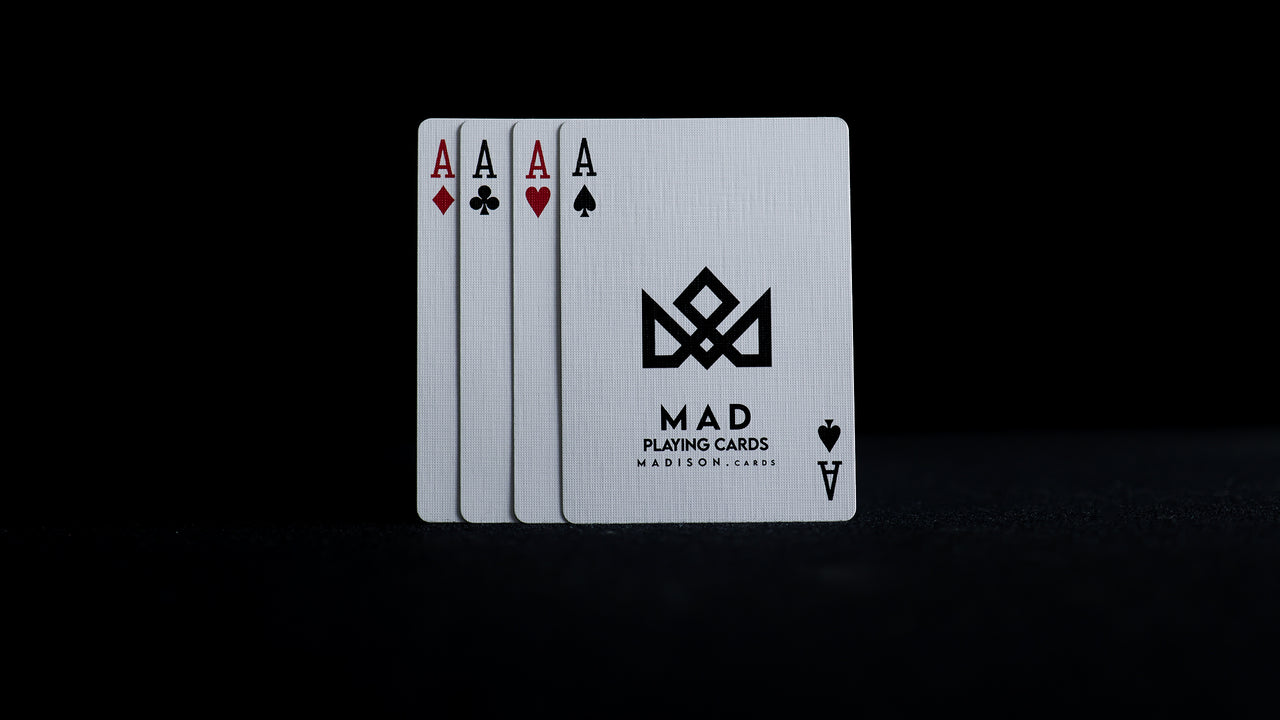 The MAD DECK - HALF-BRICK DEAL playing cards — view 22