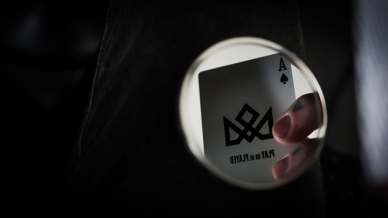 MADISON SHINER - Secret Reflecting Device playing cards — view 10