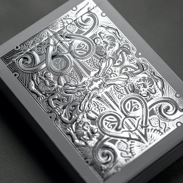 SILVER GATORBACKS by DAVID BLAINE (Silver Gator/White Tuck) playing cards — view 8