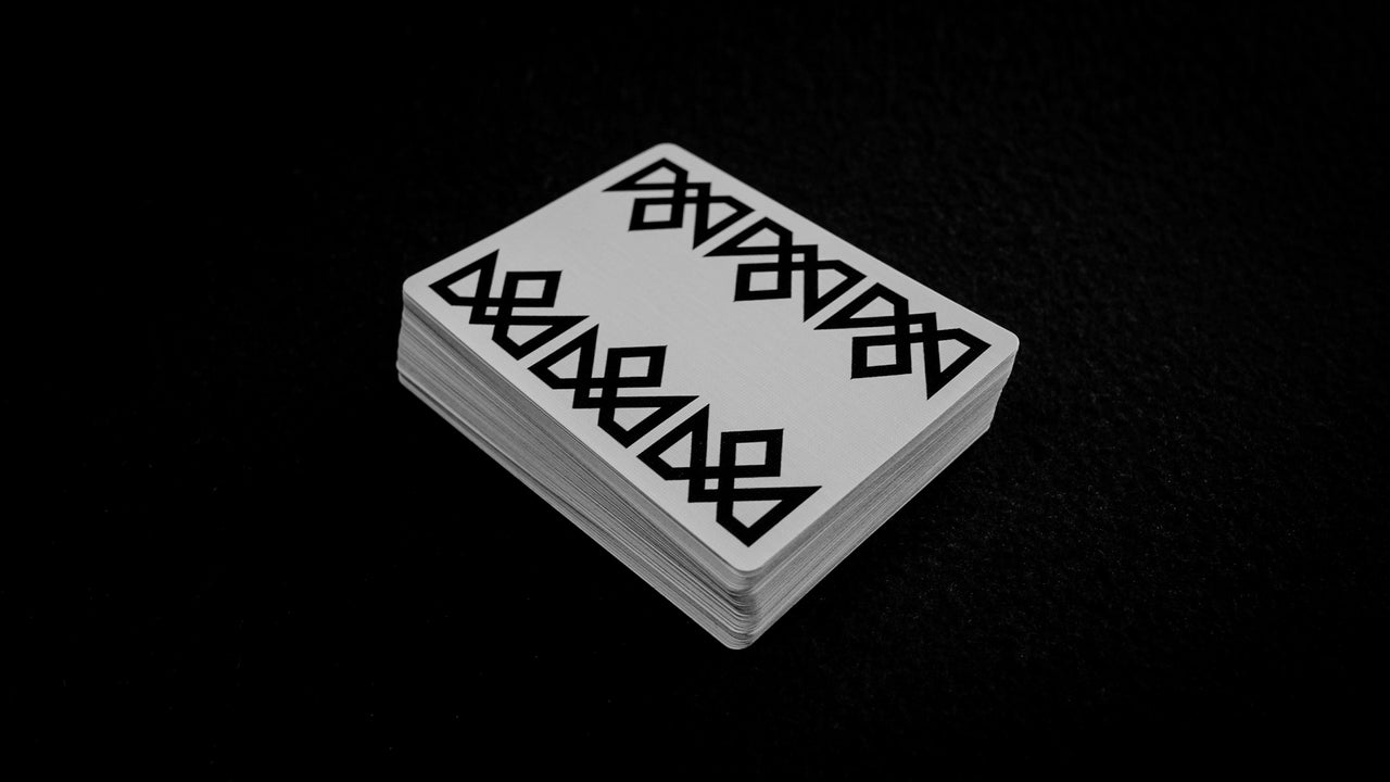 VITA - SIGNED by MADISON playing cards — view 39