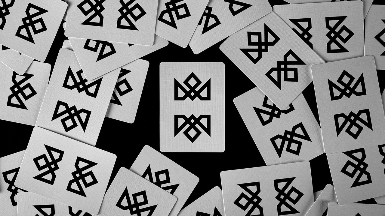 The MAD DECK ADVOCATE Deluxe Set by MADISON x O'HARE playing cards — view 15
