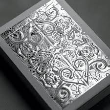 SILVER GATORBACKS by DAVID BLAINE (Silver Gator/White Tuck) playing cards — view 6