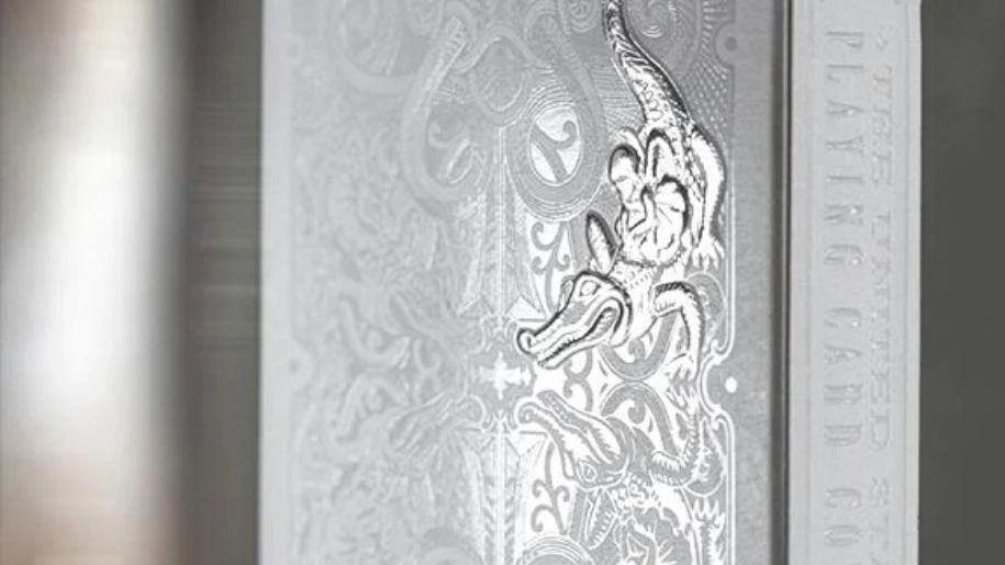 SILVER GATORBACKS by DAVID BLAINE (Silver Gator/White Tuck) playing cards — view 7